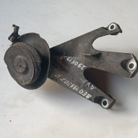 Подушка двигуна Audi / Volkswagen — 8E0199307F
