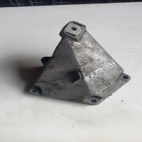 Подушка двигуна Audi / Volkswagen — 4B0199307C