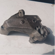 Подушка двигуна Audi / Volkswagen / Skoda / SEAT — 038199207H